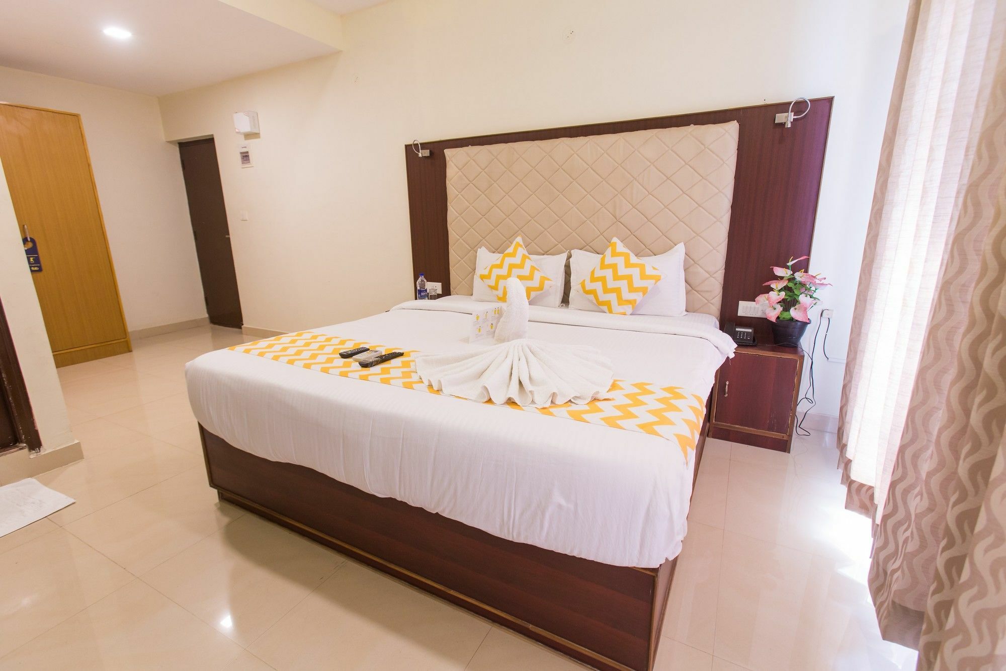 Fabhotel Millenium Stay Indiranagar Бангалор Экстерьер фото