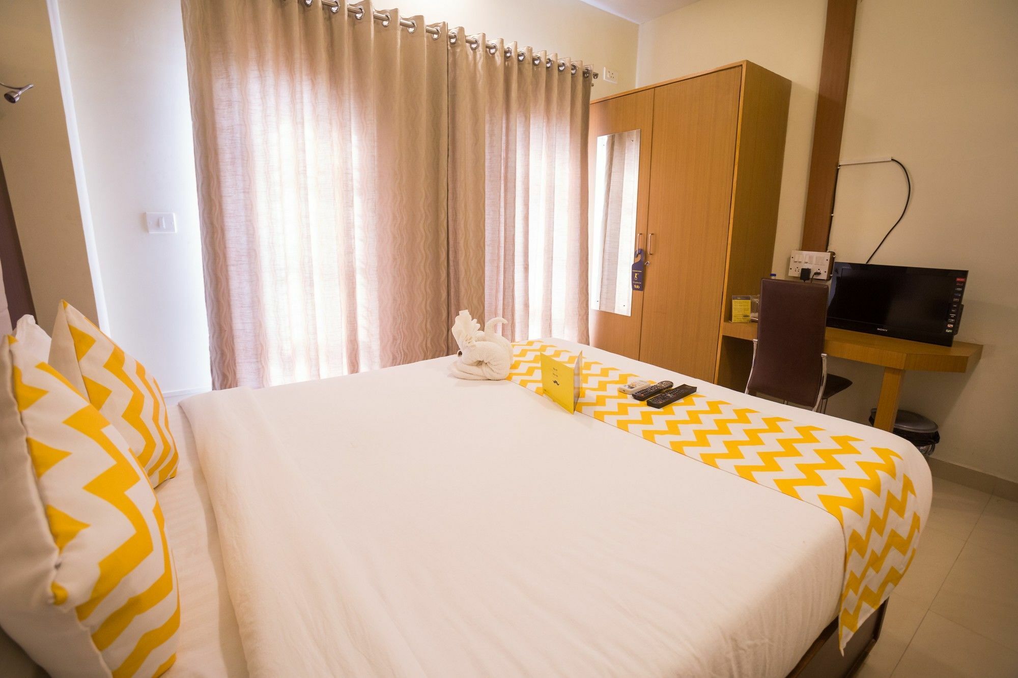 Fabhotel Millenium Stay Indiranagar Бангалор Экстерьер фото